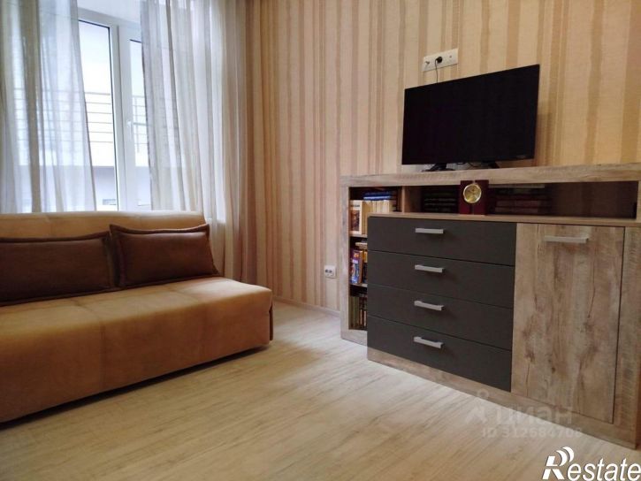 3-комн квартира Учительская улица, 24Г,  д. 24Г