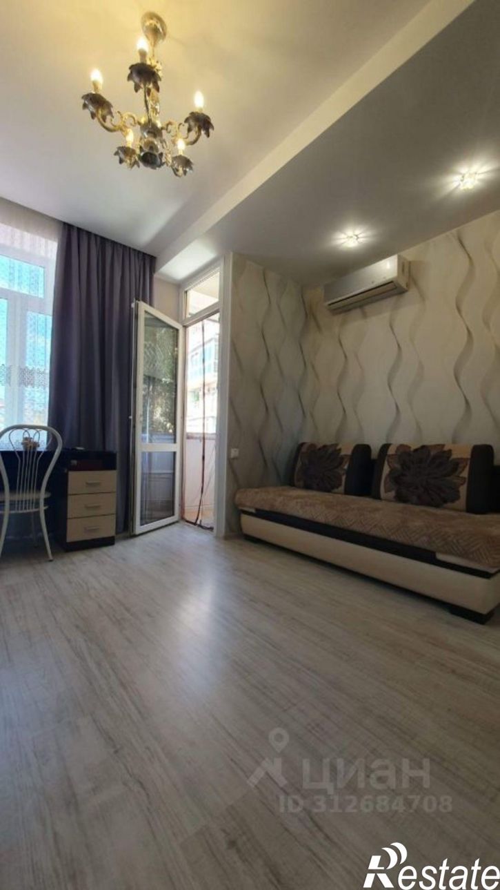 3-комн квартира Учительская улица, 24Г,  д. 24Г