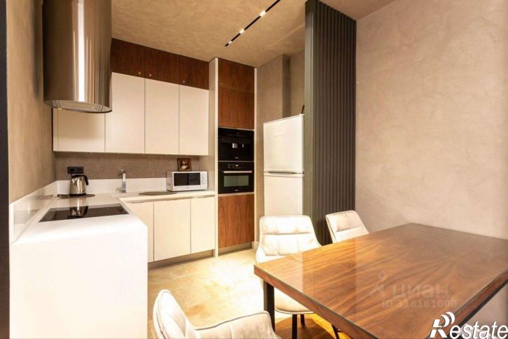 2-комн квартира ул Листопадная, 2,  д. 2