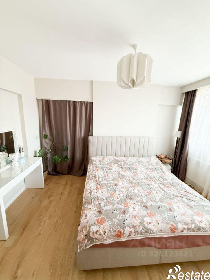 3-комн квартира Учительская улица, 10,  д. 10