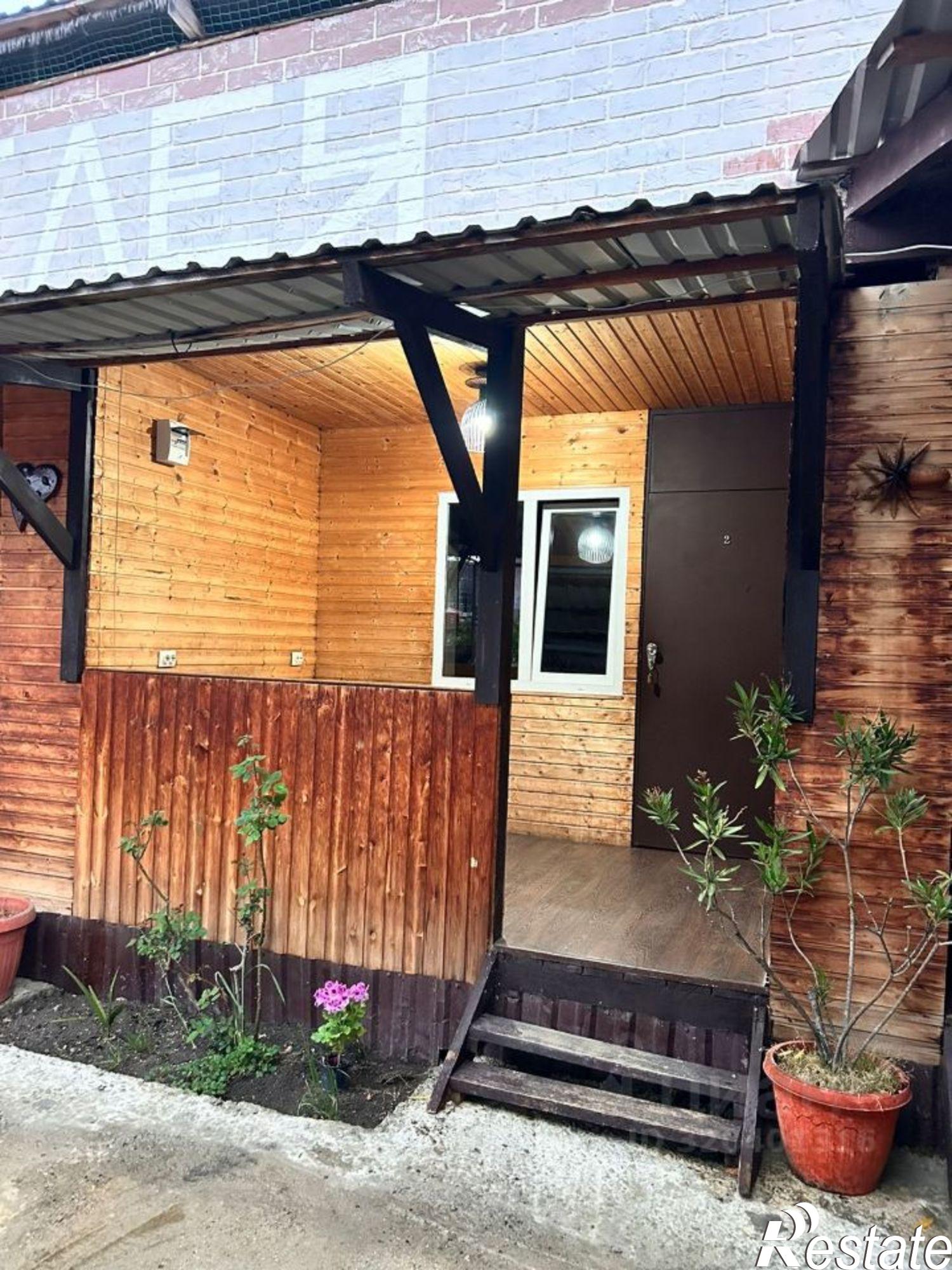 Сдать дачу, дом, коттедж за 400 000 рублей на улица Декабристов, 165Б