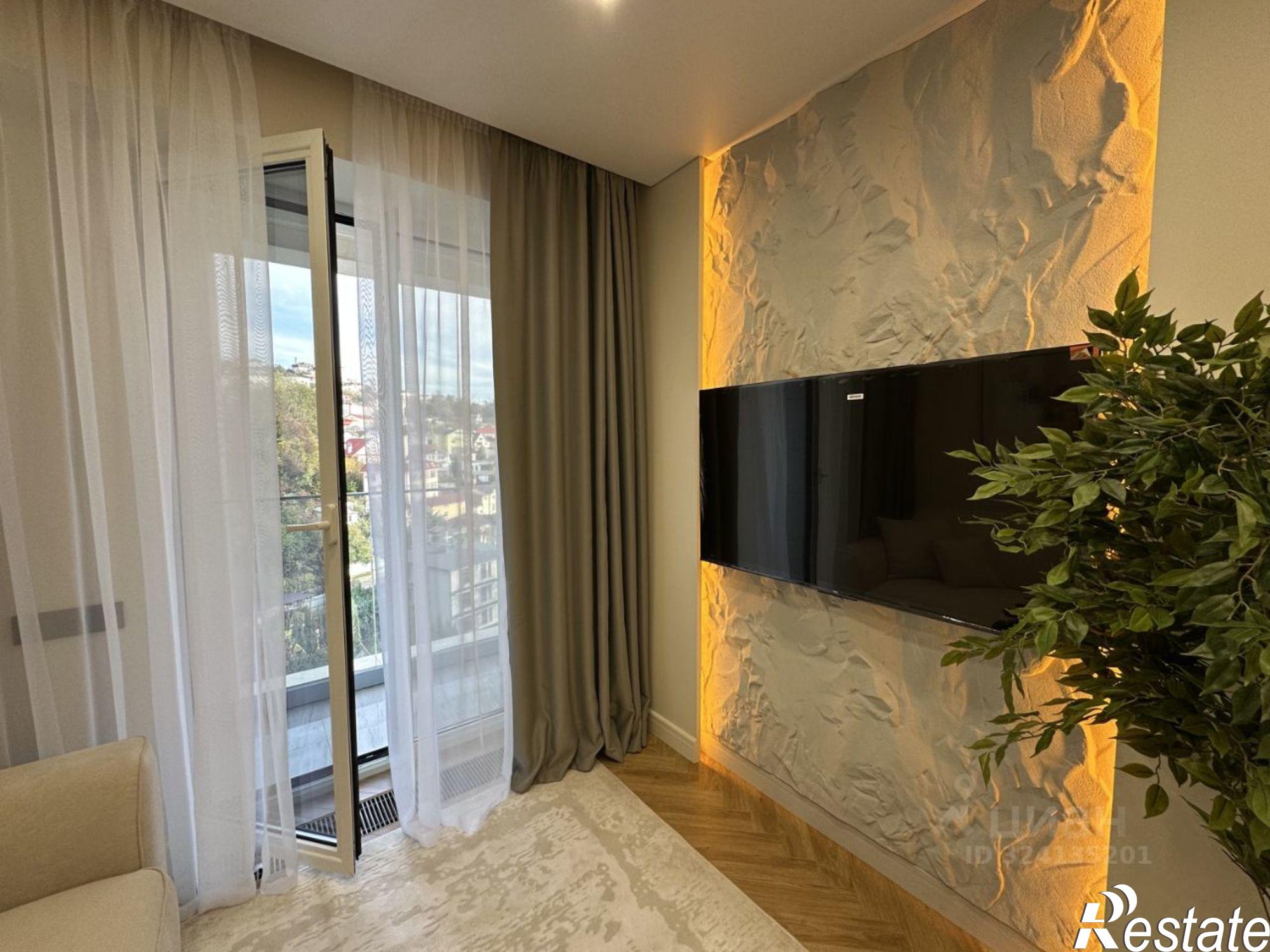 Купить квартиру за 12 500 000 рублей на ул Полтавская, 21