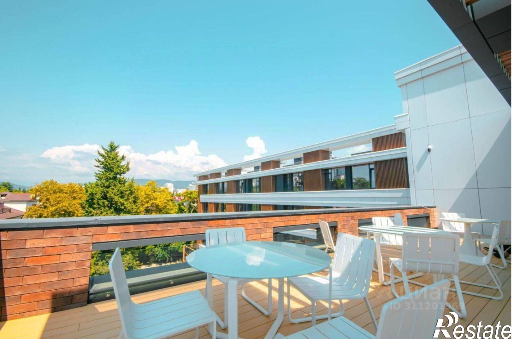 Купить квартиру за 12 700 000 рублей на ул Конституции СССР, 18