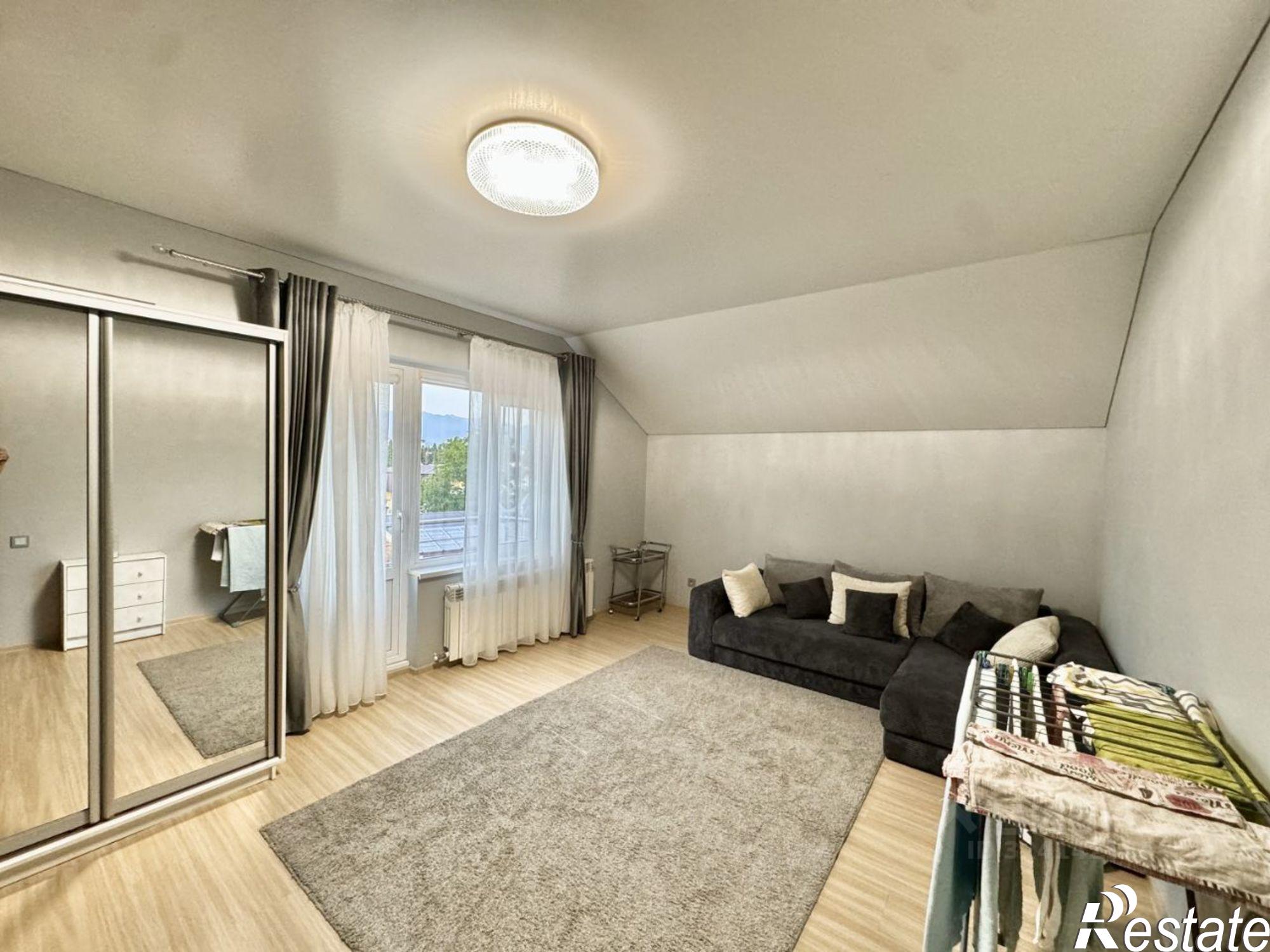 Купить квартиру за 35 000 000 рублей на ул Крупской, 32