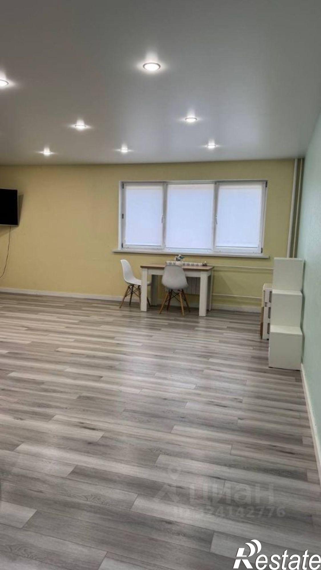 Купить квартиру за 16 500 000 рублей на ул Тепличная, 75