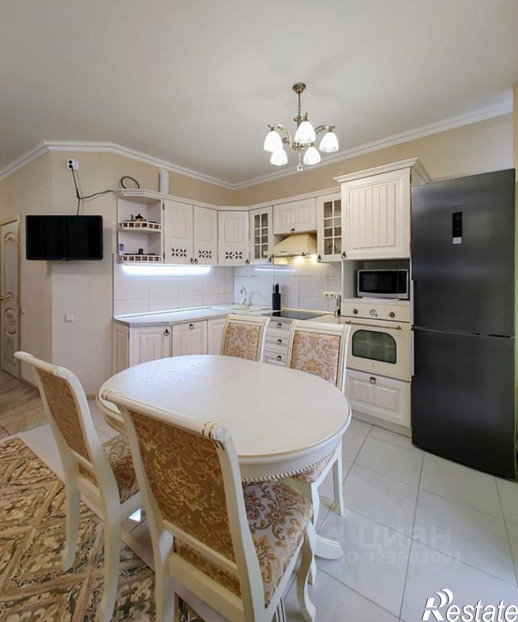 Сдать квартиру за 70 000 рублей на Депутатская улица, 10