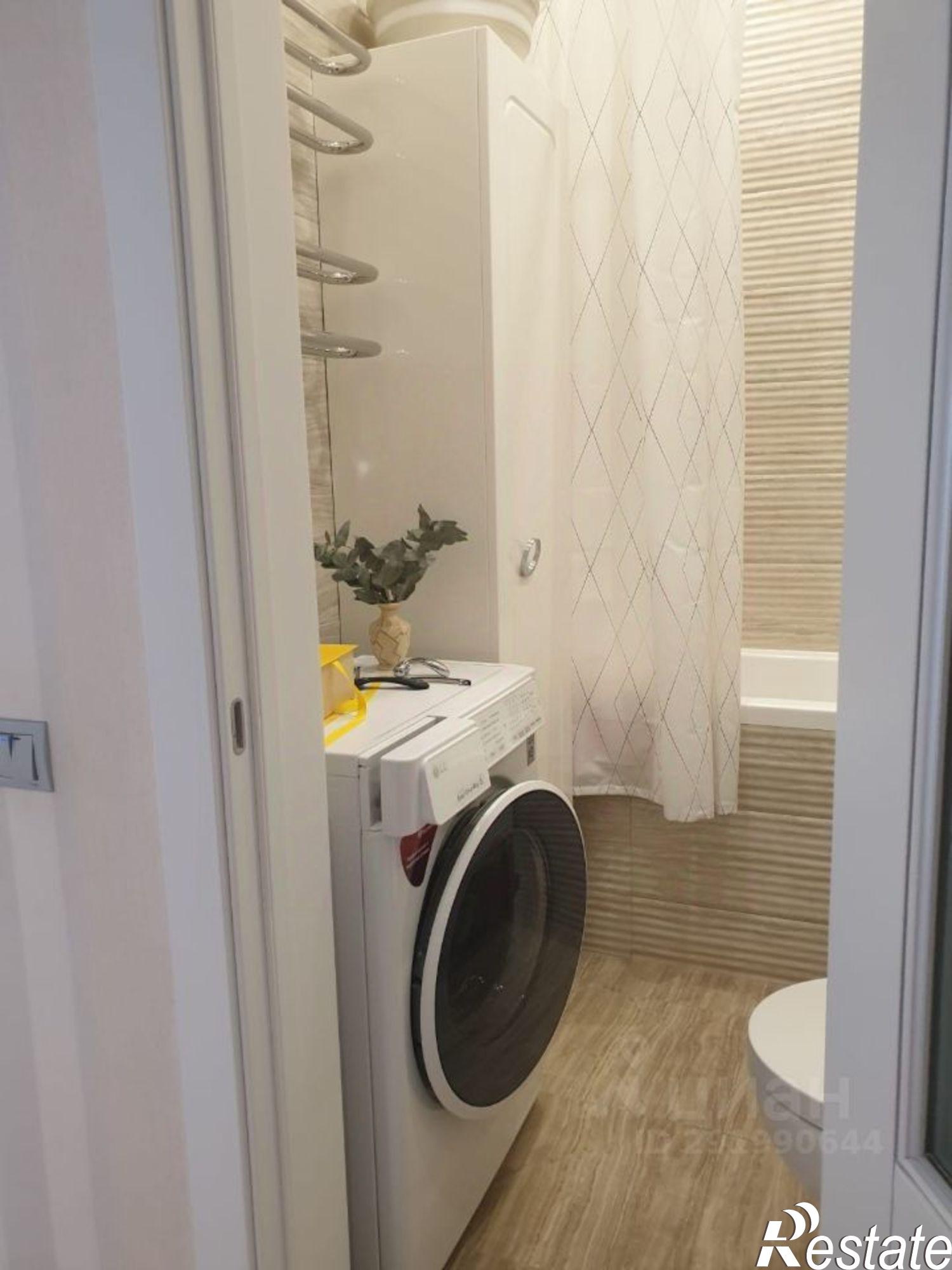 Сдать квартиру за 90 000 рублей на ул Альпийская, 1/4