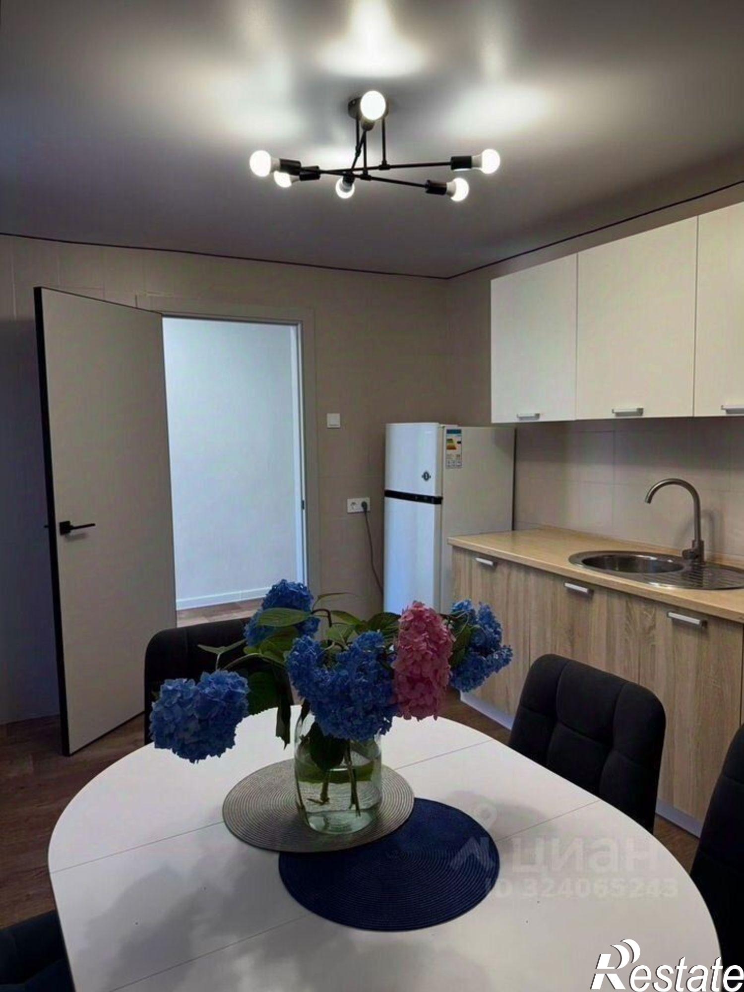 Сдать дачу, дом, коттедж за 200 000 рублей на ул Батумское шоссе, 115