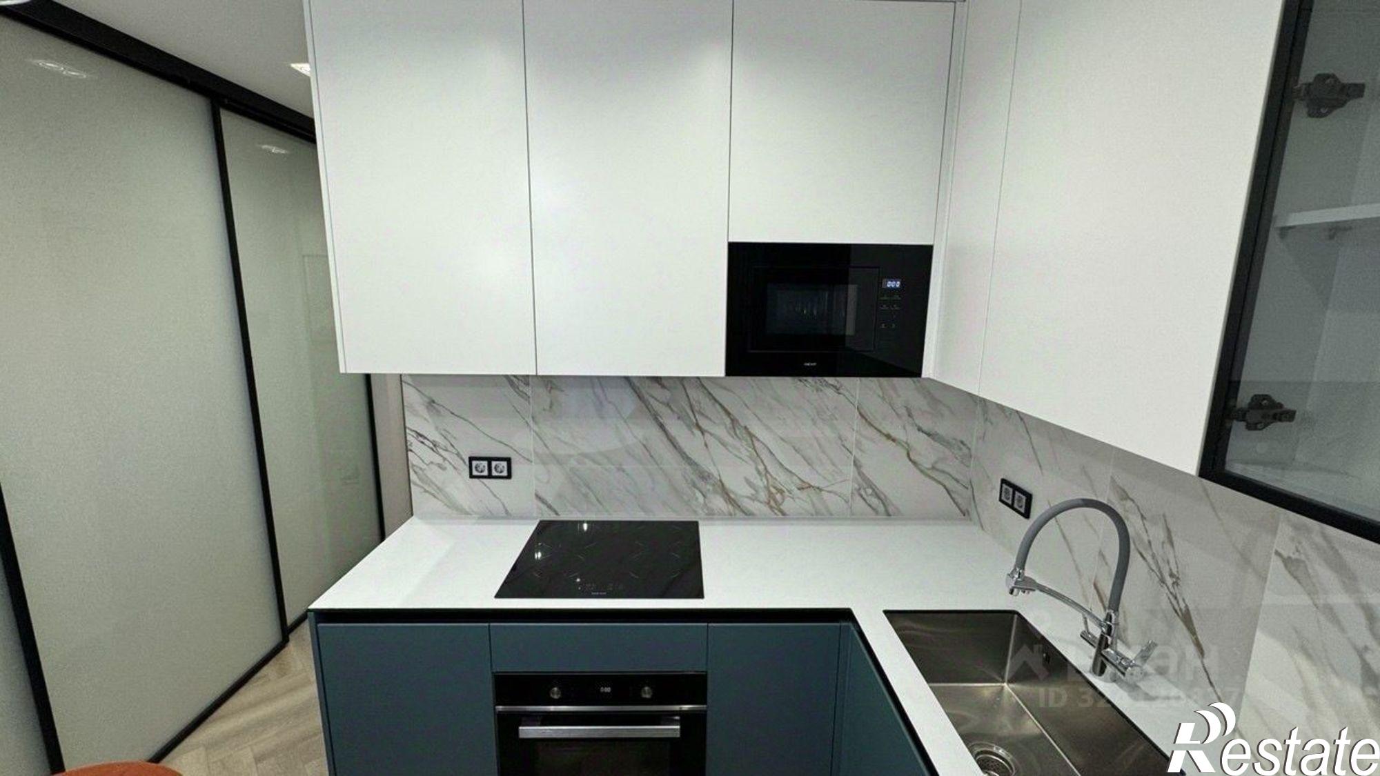 Купить квартиру за 12 500 000 рублей на ул Полтавская, 11