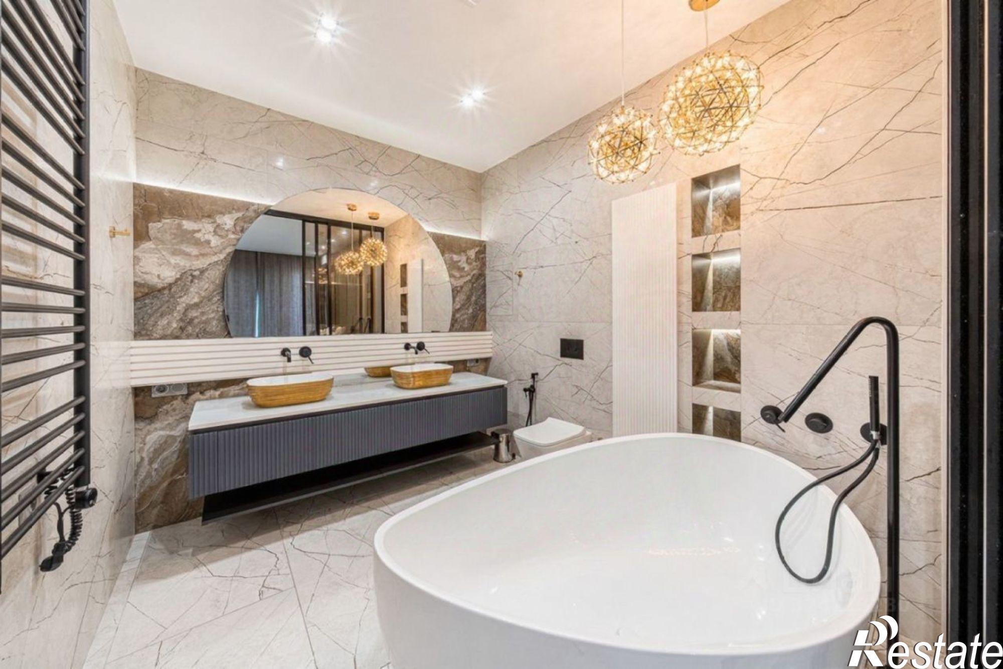 Купить квартиру за 35 000 000 рублей на Курортный проспект, 105