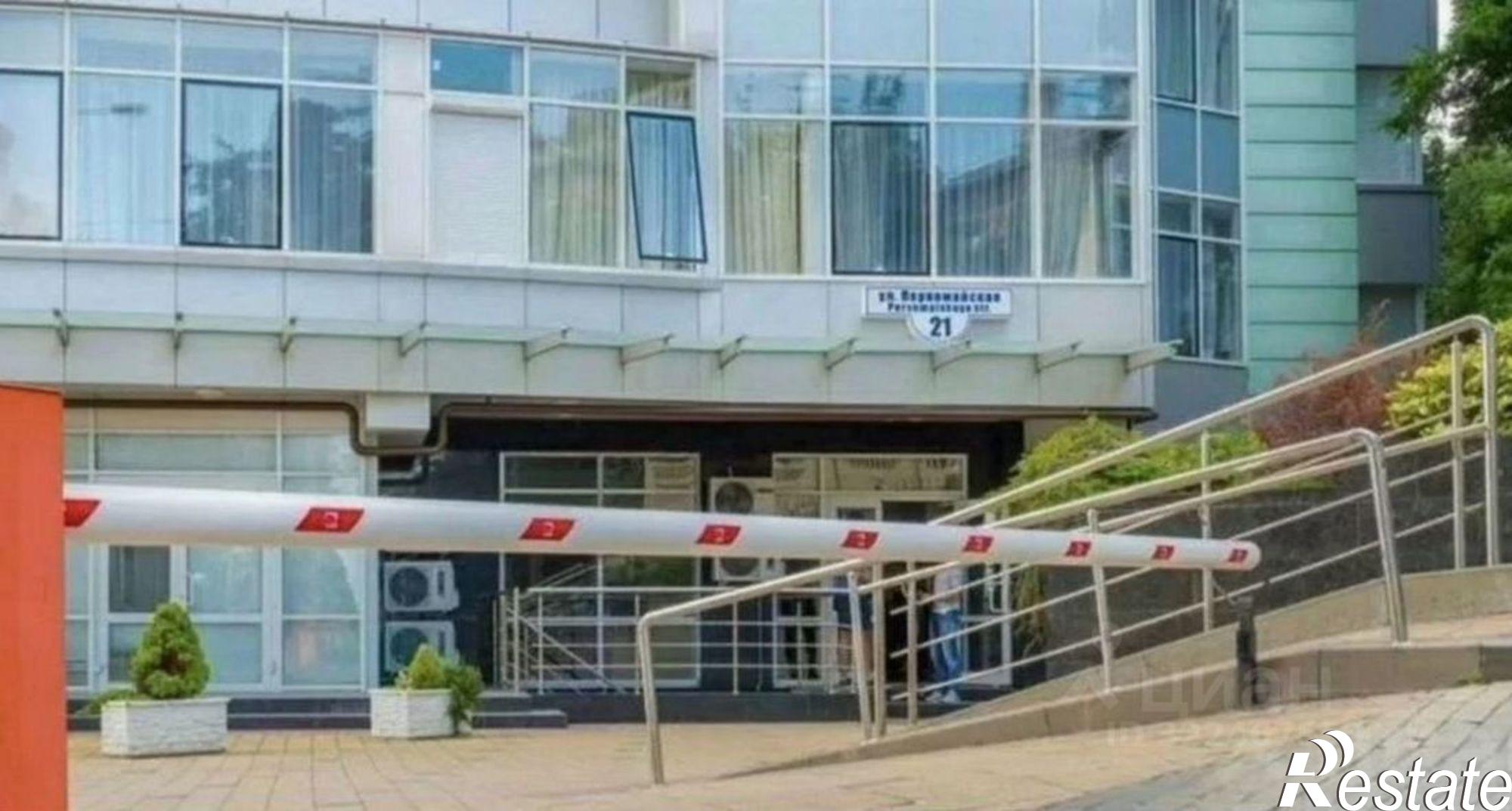 Сдать гараж, место в паркинге за 7 000 рублей на Первомайская улица, 11