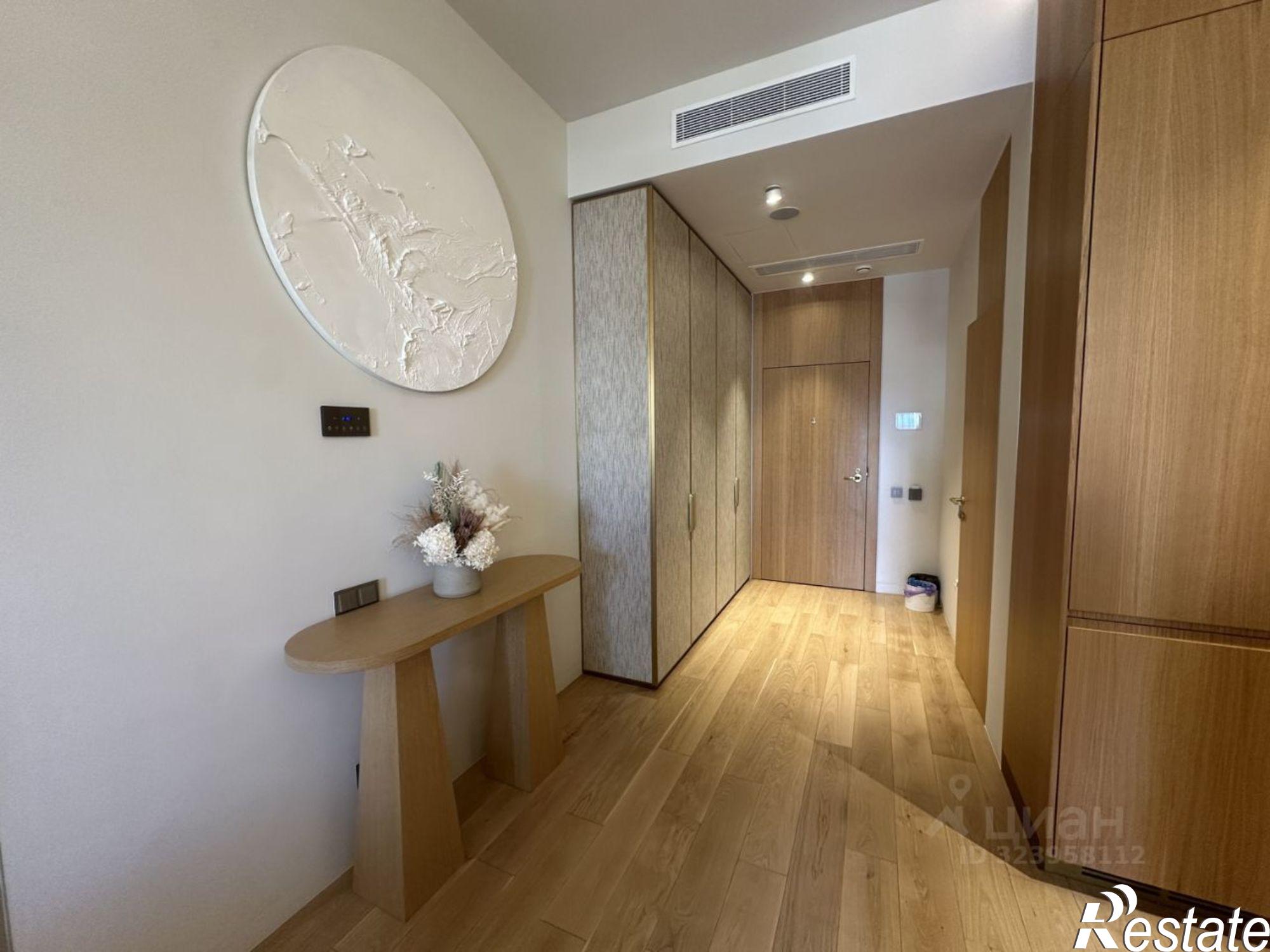 Купить квартиру за 31 000 000 рублей на наб Полянка, 2