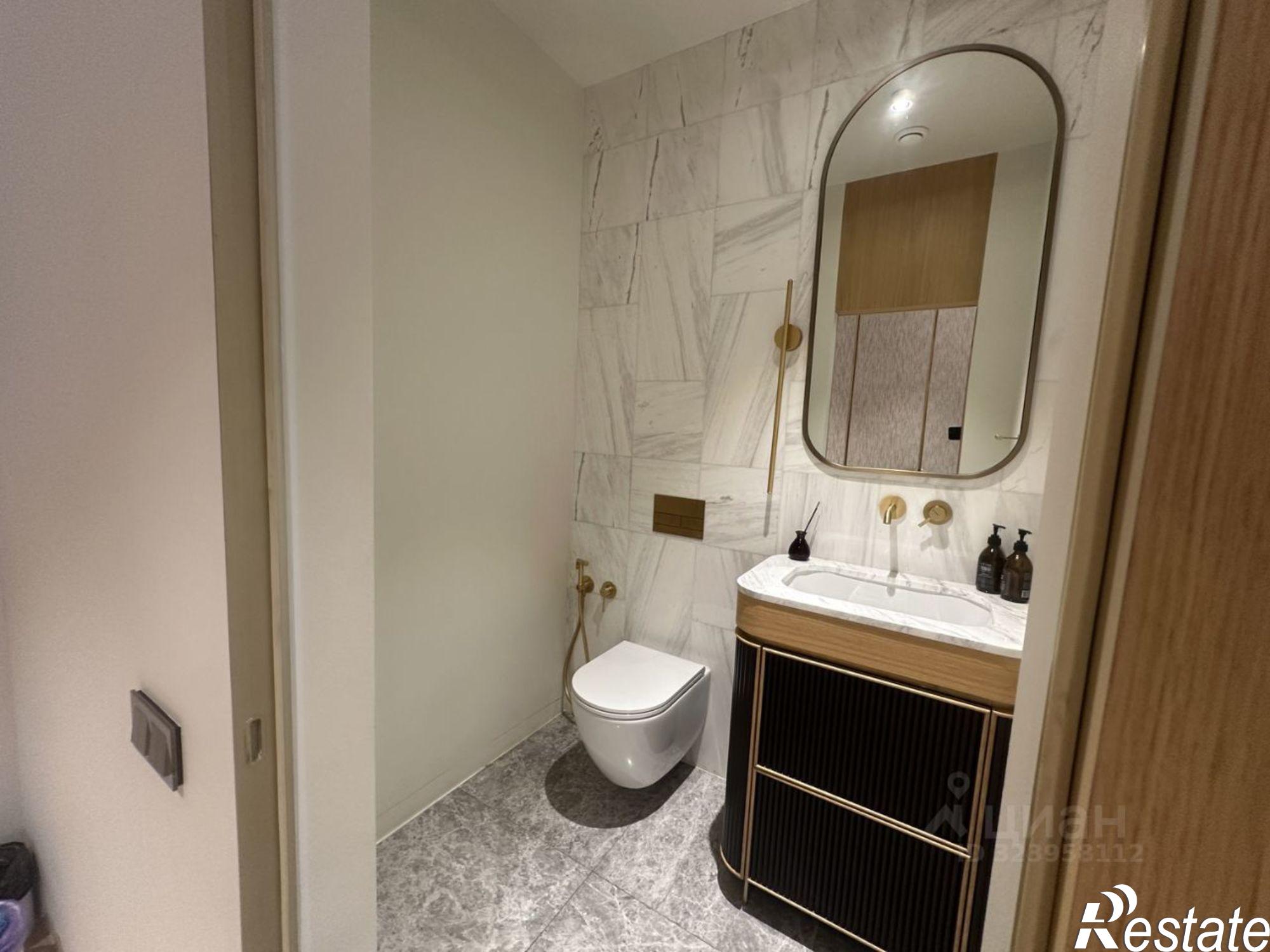 Купить квартиру за 31 000 000 рублей на наб Полянка, 2