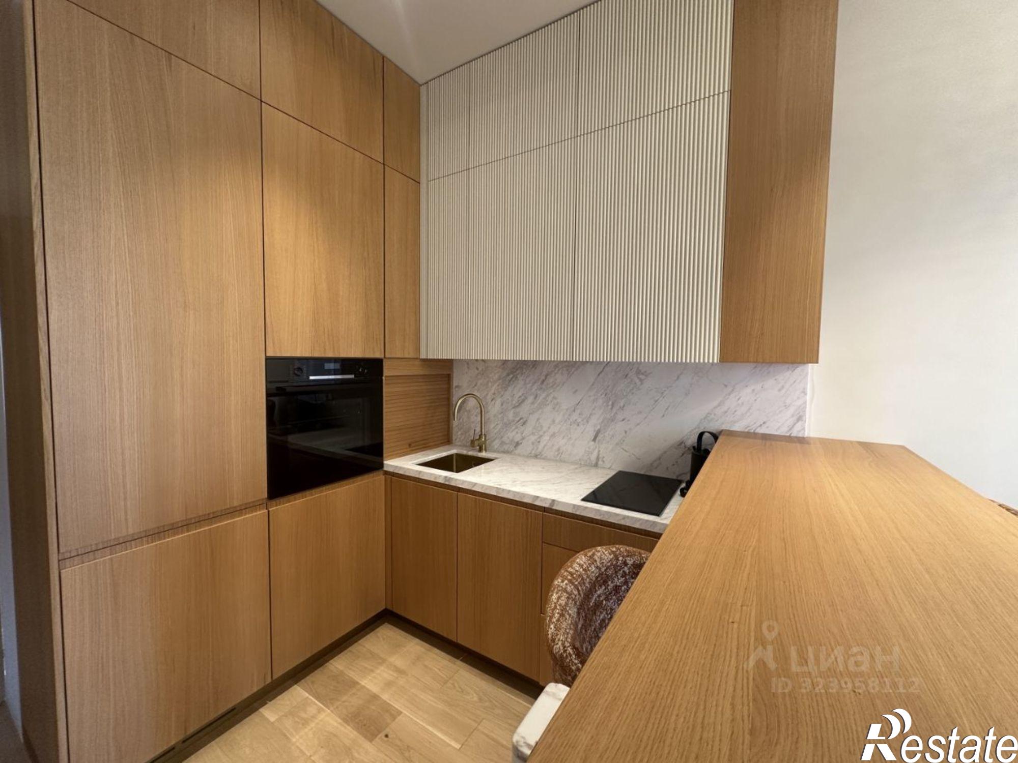 Купить квартиру за 31 000 000 рублей на наб Полянка, 2