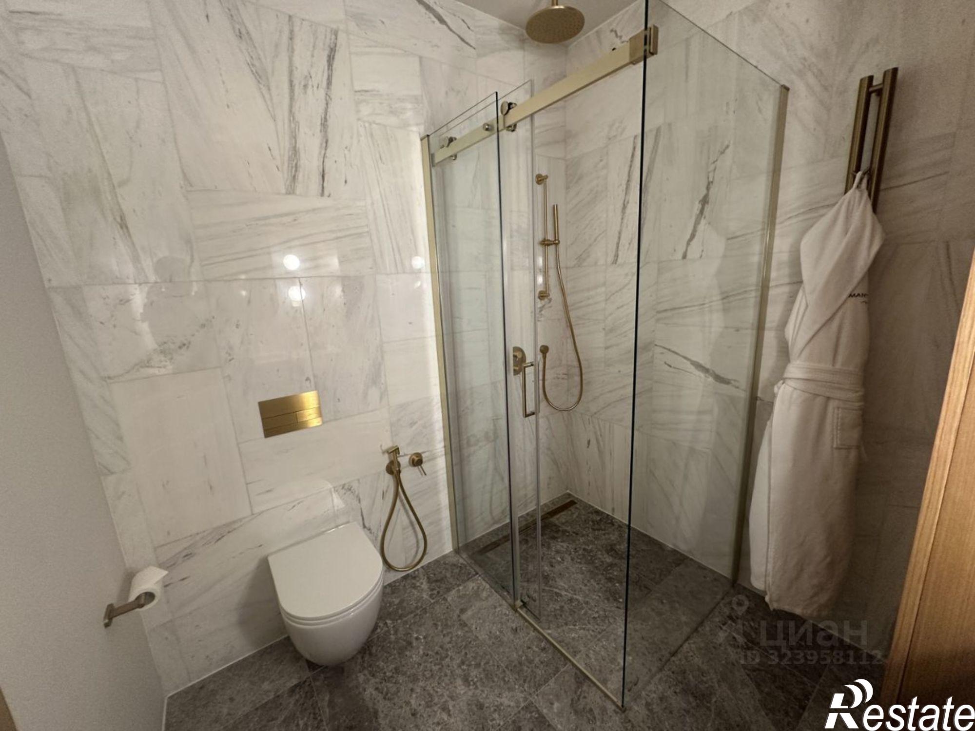 Купить квартиру за 31 000 000 рублей на наб Полянка, 2