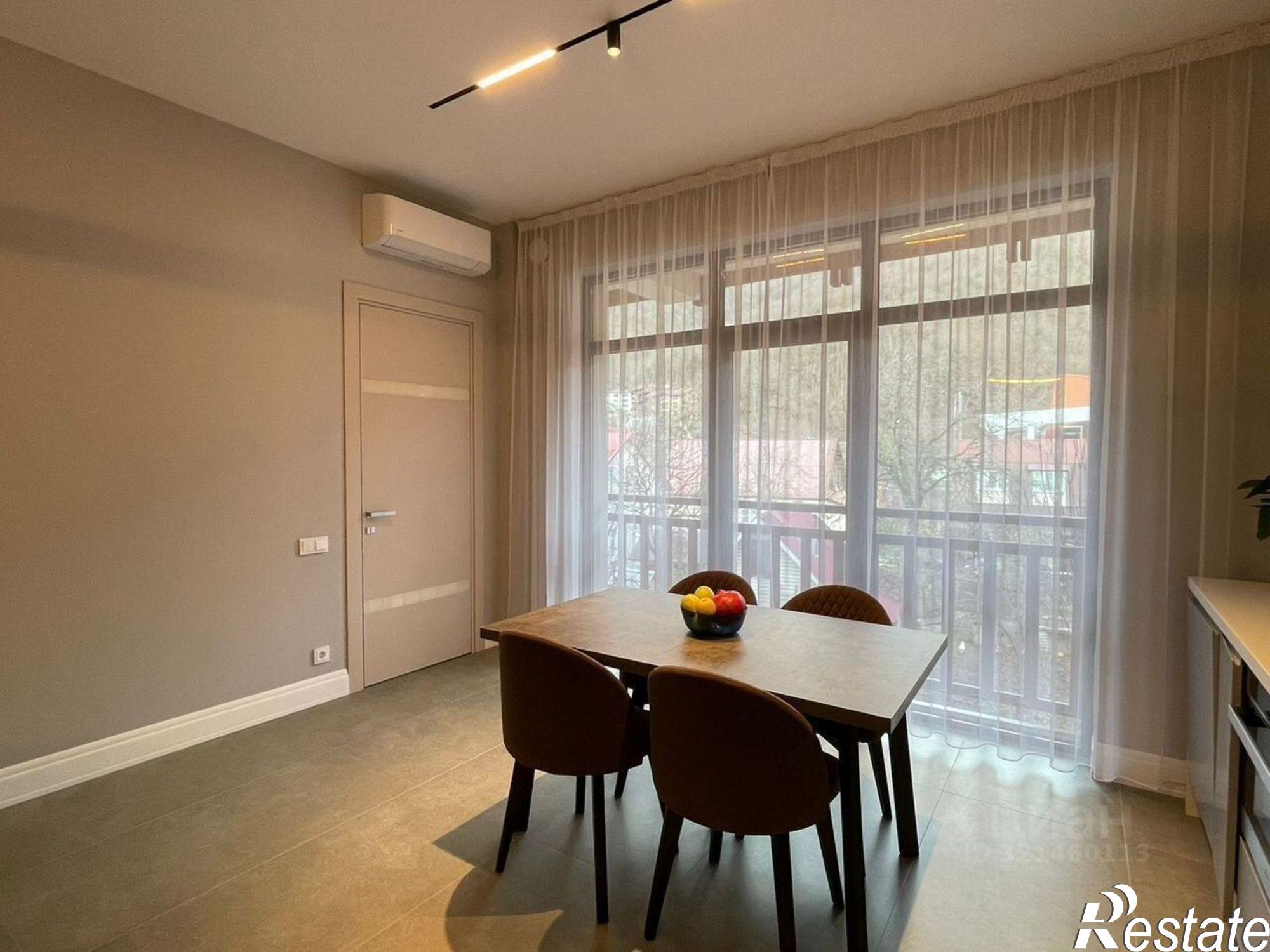 Купить квартиру за 19 300 000 рублей на ул Эстонская, 88