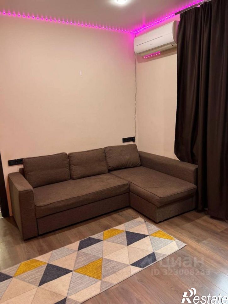 2-комн квартира ул Альпийская, 7/2,  д. 7/2