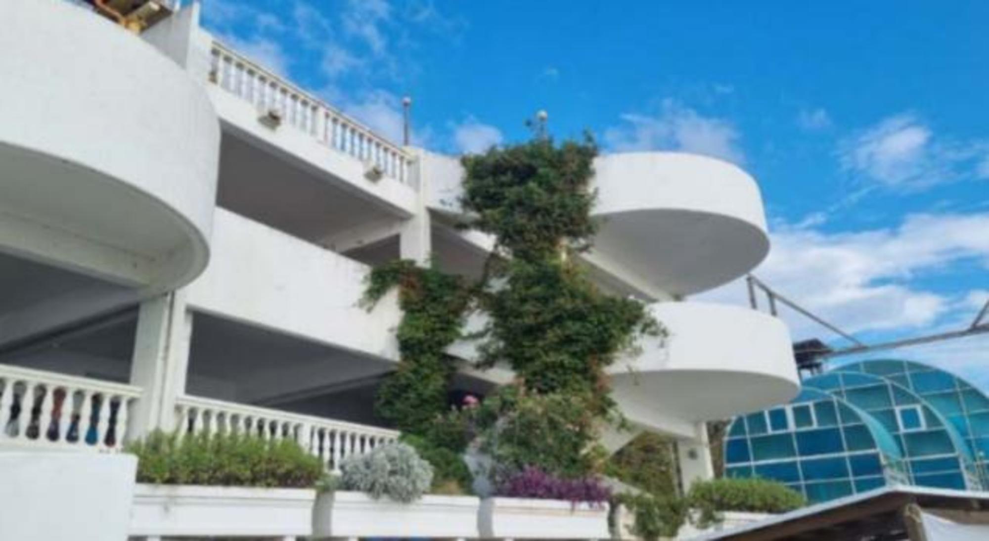 Купить помещение свободного назначения за 1 877 350 000 рублей на Сибирская улица, д.6