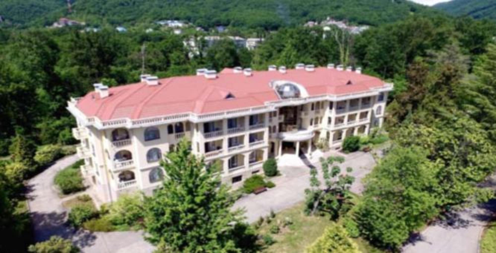 Купить помещение свободного назначения за 1 877 350 000 рублей на Сибирская улица, д.6