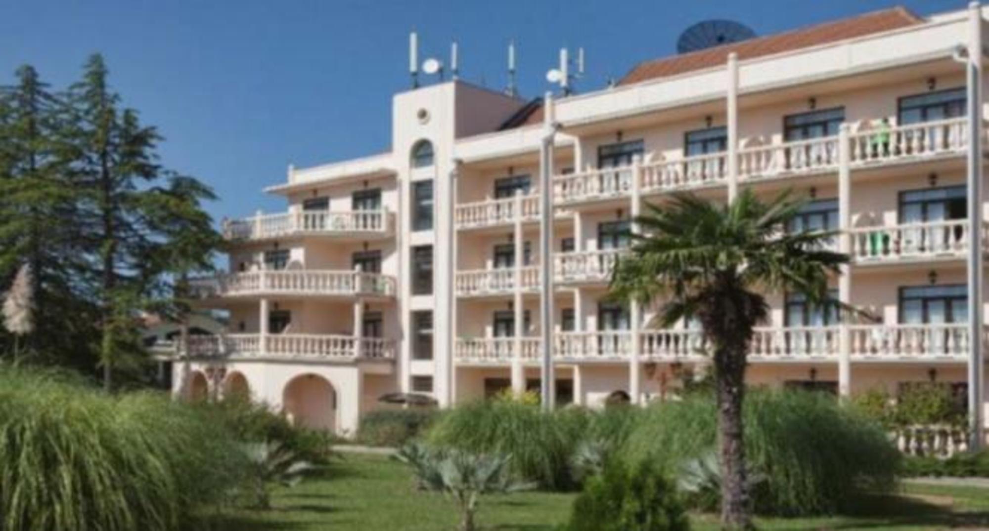 Купить помещение свободного назначения за 1 877 350 000 рублей на Сибирская улица, д.6