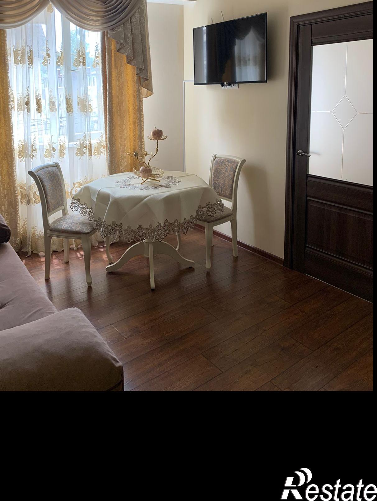 Купить квартиру за 9 990 000 рублей на Клубничная, 76