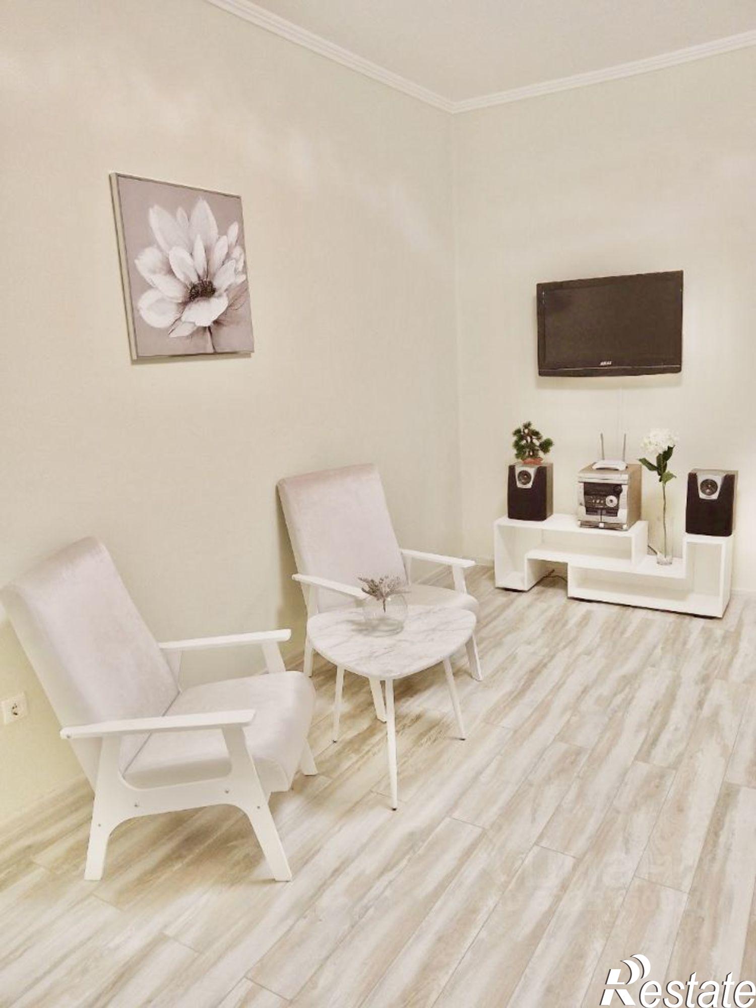 Купить квартиру за 10 500 000 рублей на Клубничная улица, 15Б