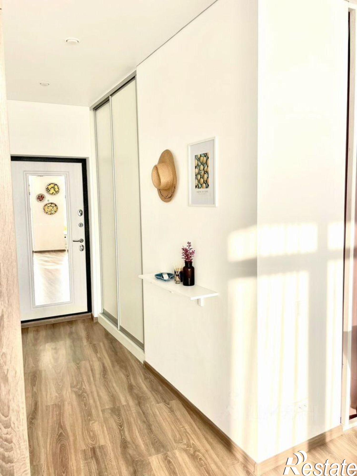 Купить квартиру за 17 000 000 рублей на Депутатская улица, 10