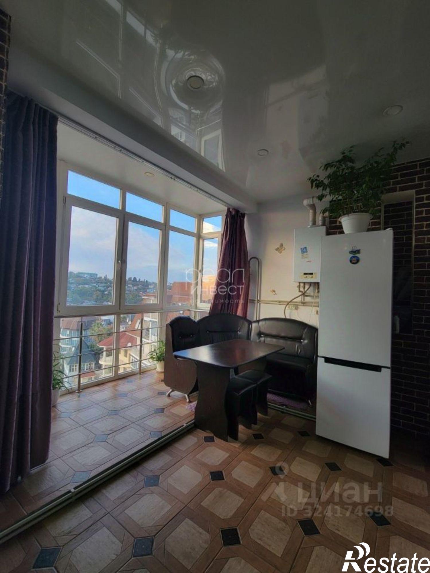 Купить квартиру за 11 000 000 рублей на Учительская улица, 24Г