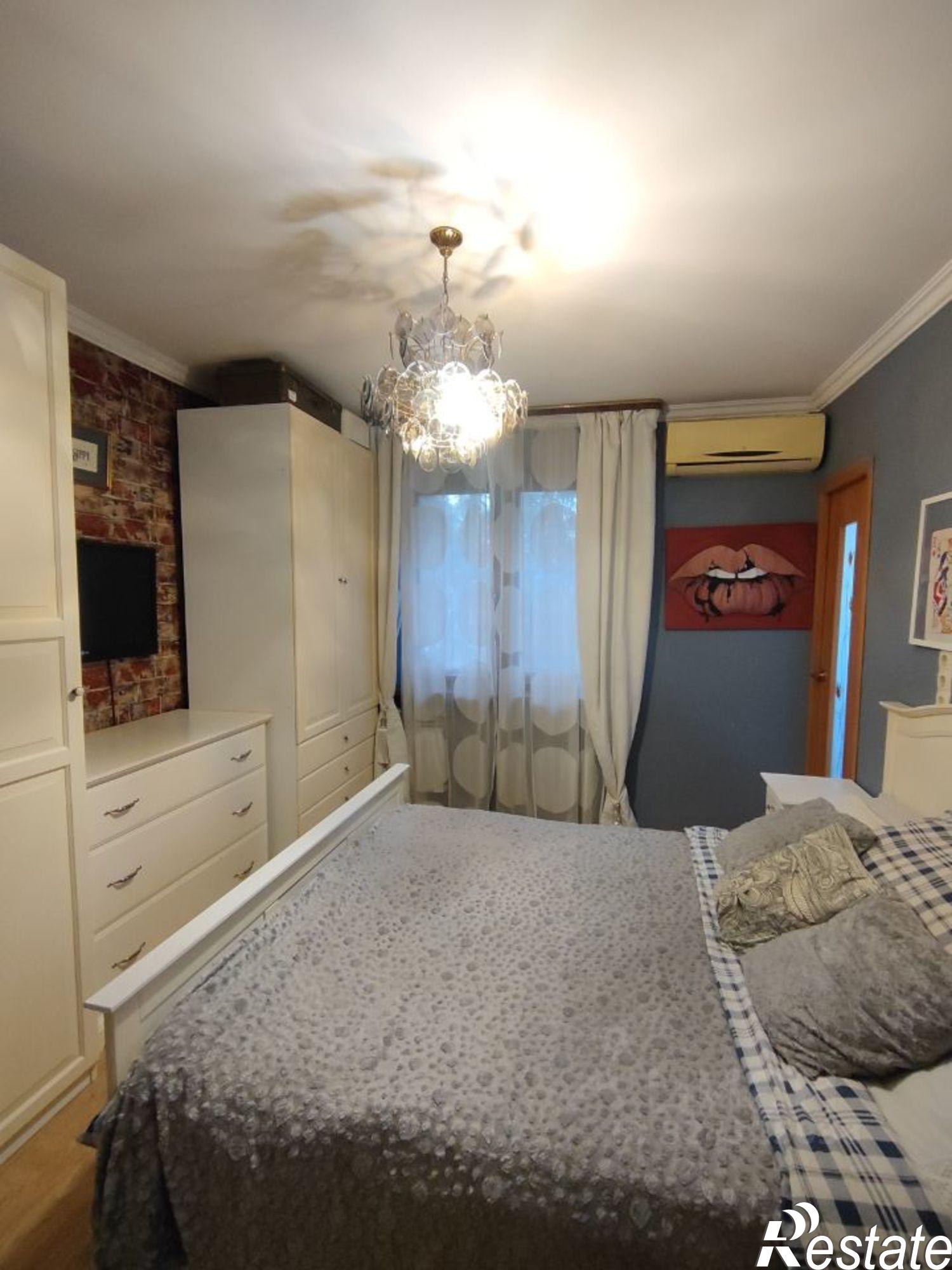 Сдать квартиру за 75 000 рублей на улица Ульянова, 73