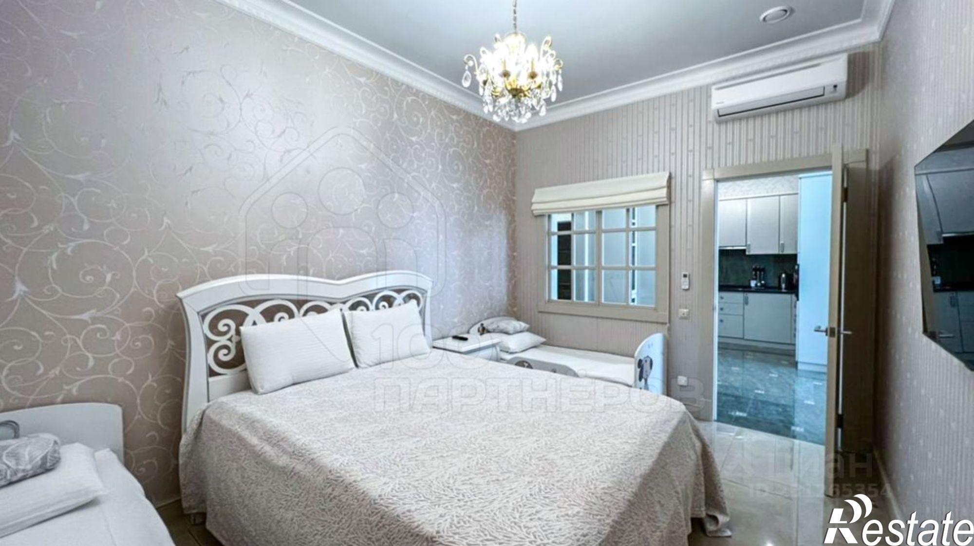 Сдать квартиру за 250 000 рублей на Курортный проспект, 105