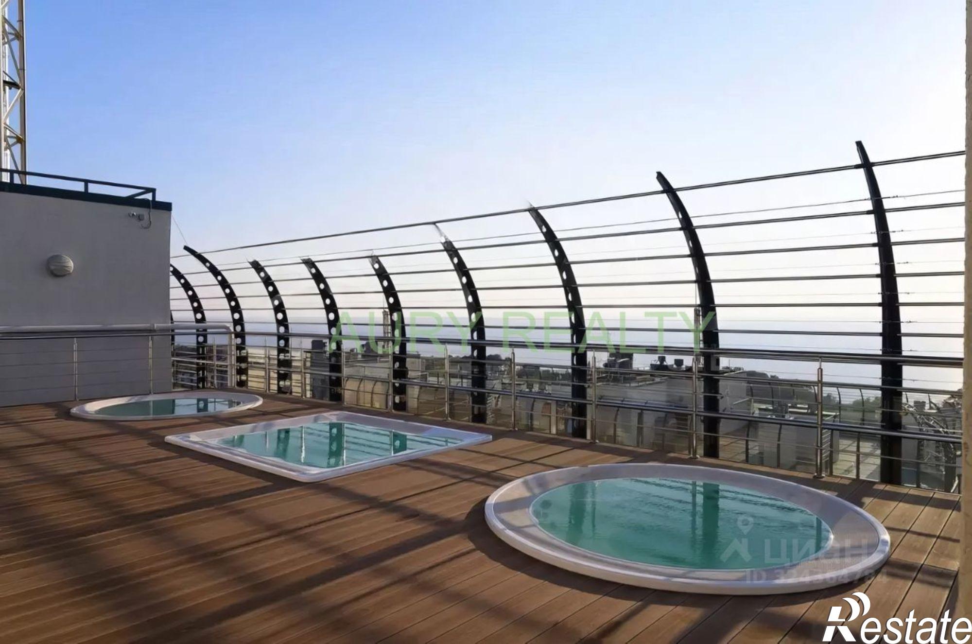 Купить квартиру за 20 000 000 рублей на Санаторная улица, 63/1