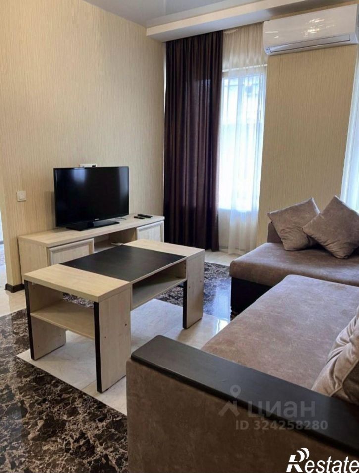 2-комн квартира улица Просвещения, 84,  д. 84