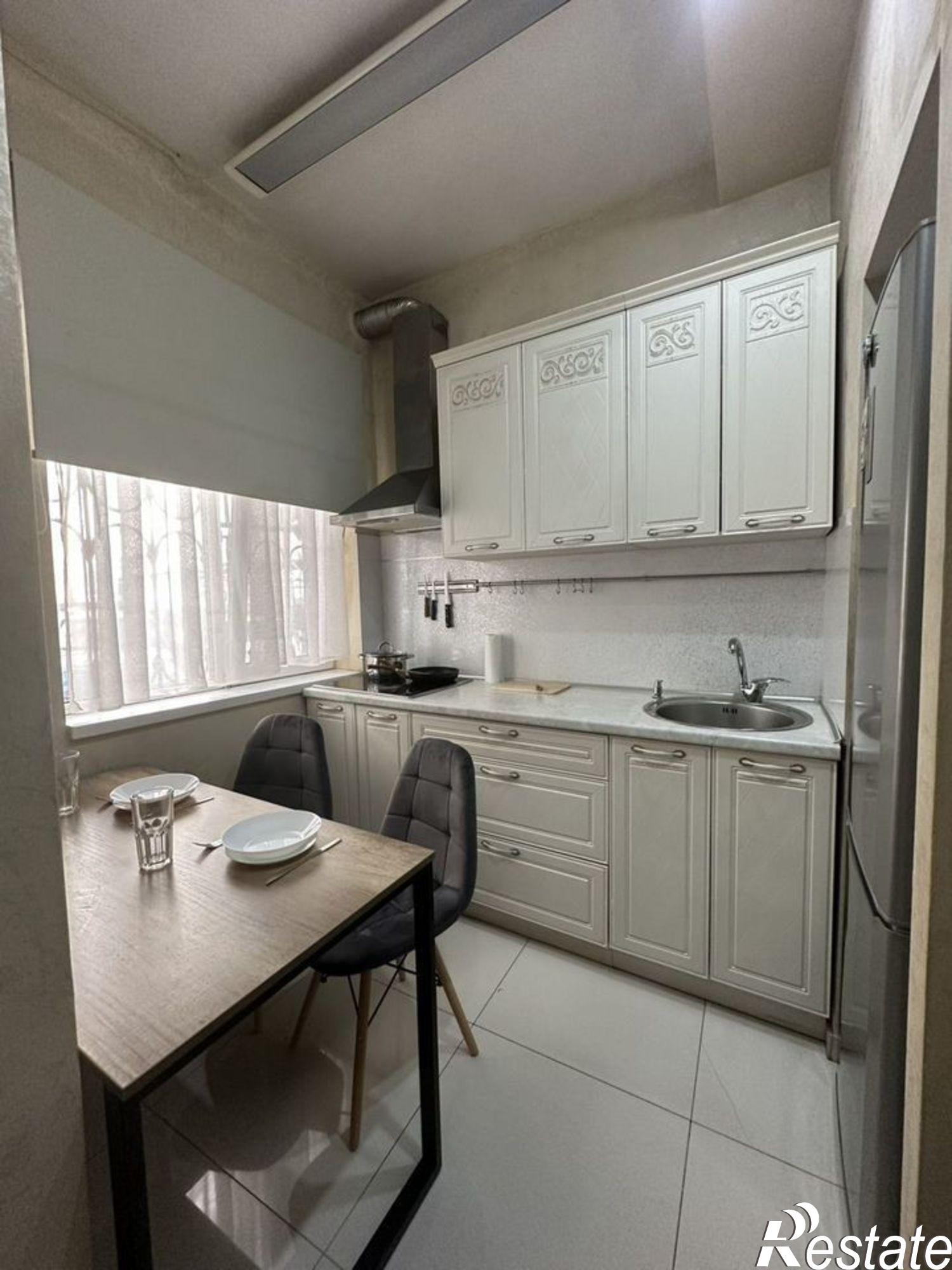 Сдать квартиру за 40 000 рублей на ул Роз, 9