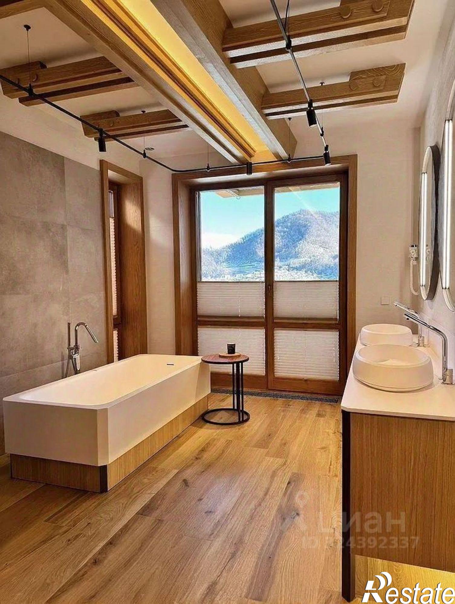 Купить квартиру за 28 500 000 рублей на ул Защитников Кавказа, 77/2 9