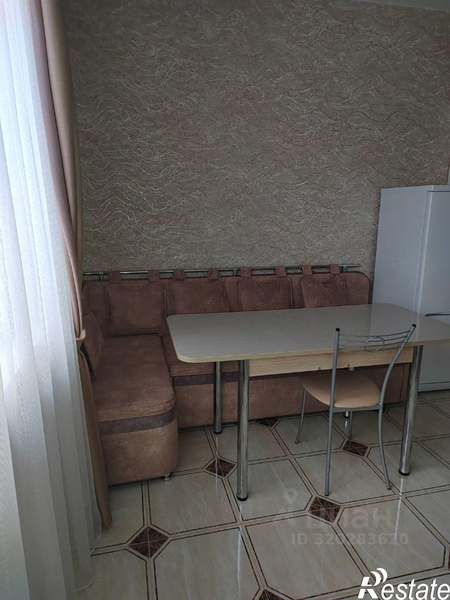 Сдать квартиру за 80 000 рублей на ул Ачишховская, 60