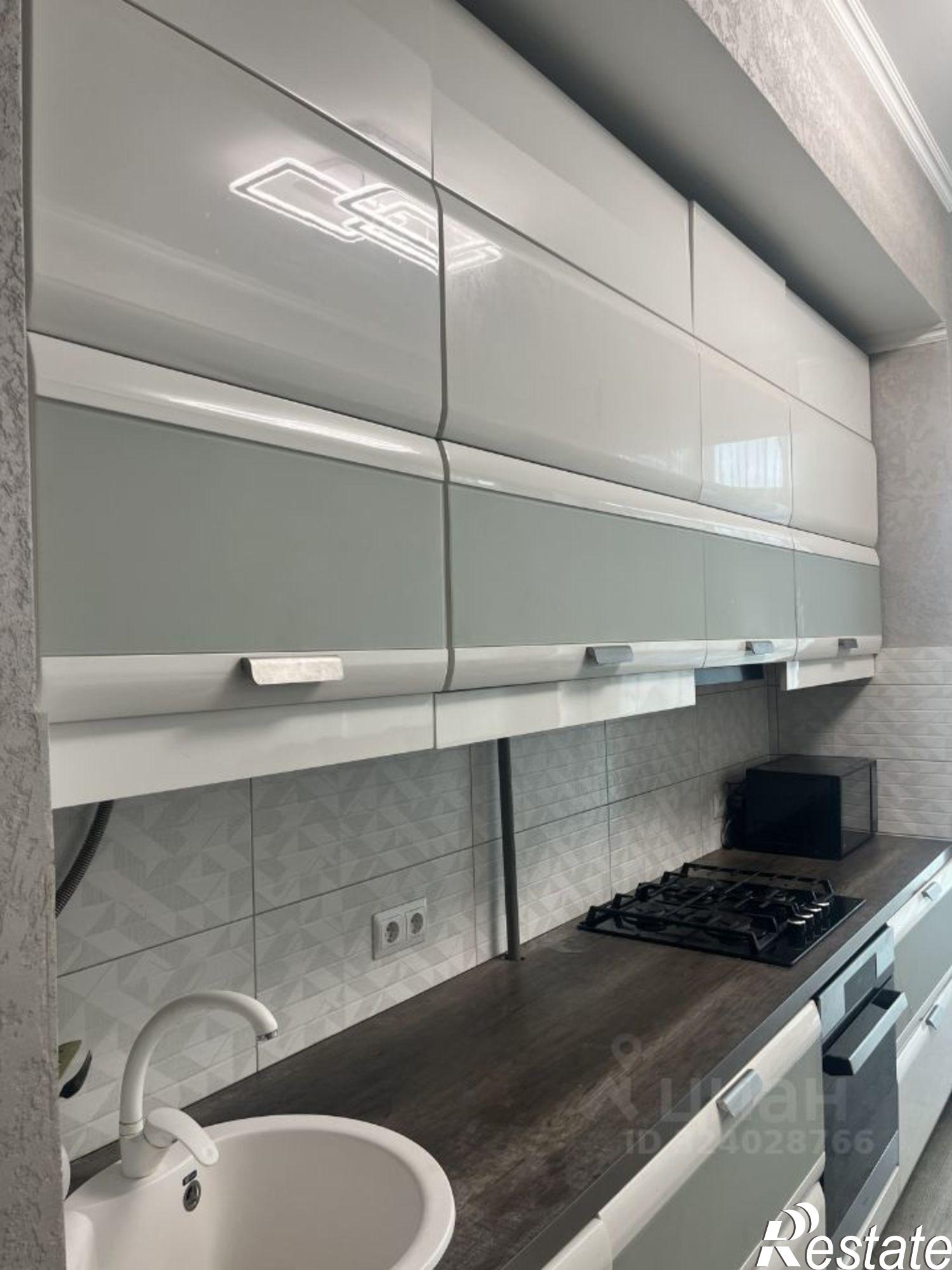 Сдать квартиру за 49 000 рублей на ул Мира, 163/5