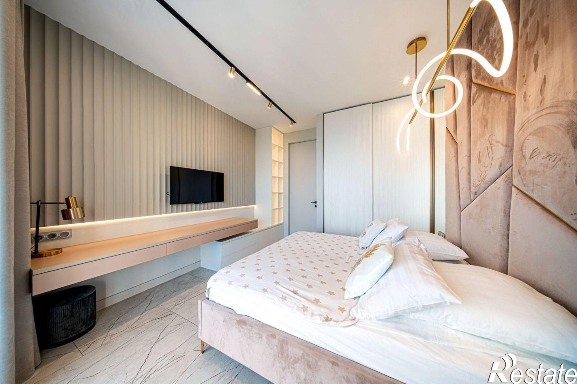 Купить квартиру за 8 800 000 рублей на Курортный проспект, 105