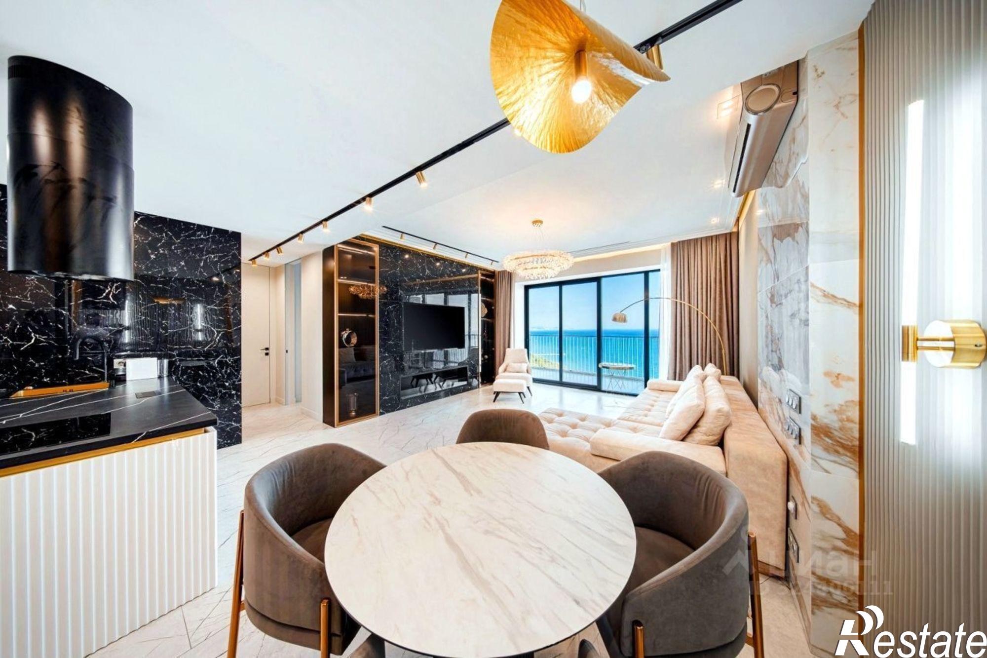 Купить квартиру за 8 800 000 рублей на Курортный проспект, 105