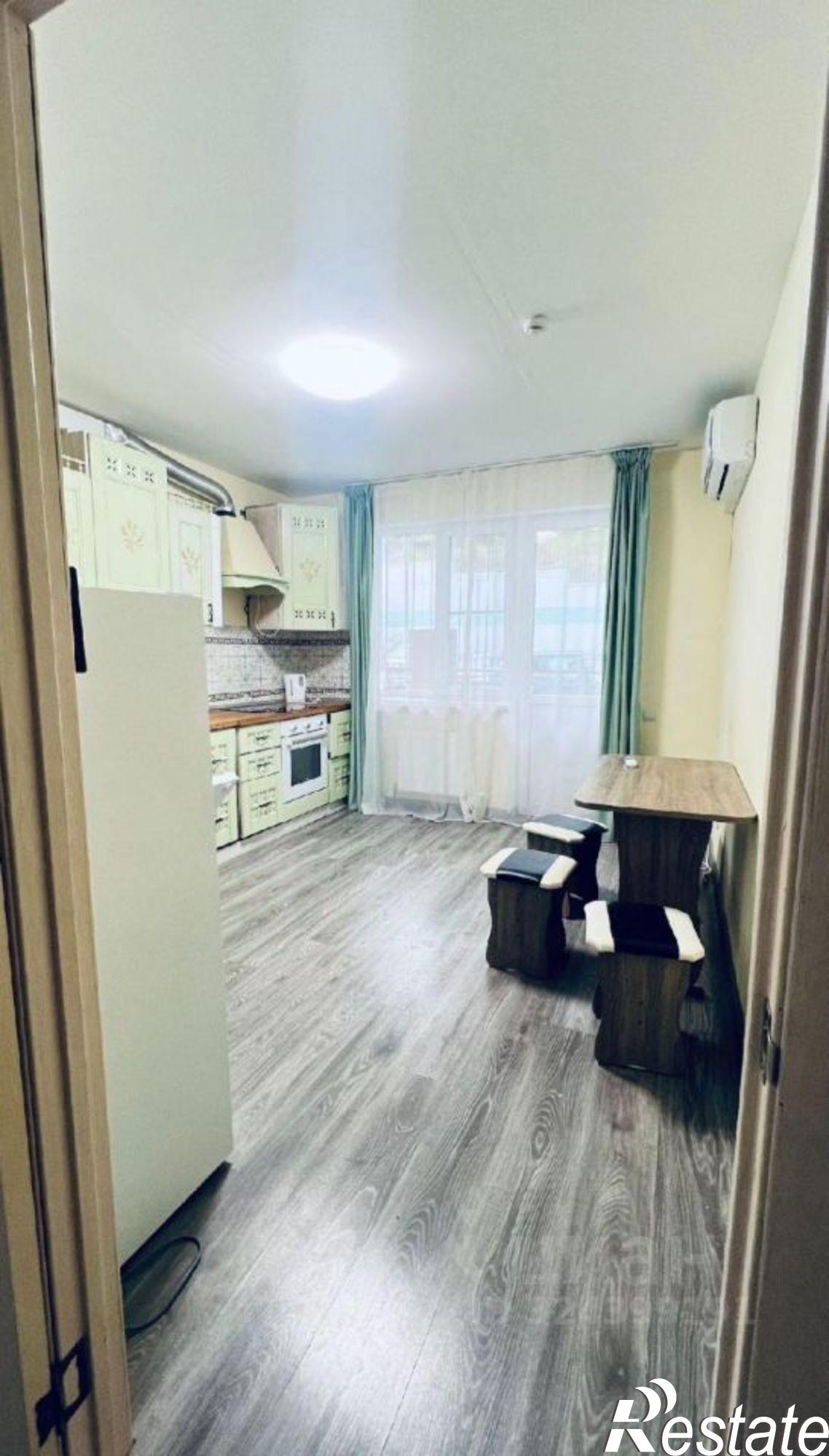 Купить квартиру за 14 800 000 рублей на ул Тепличная, 63 2