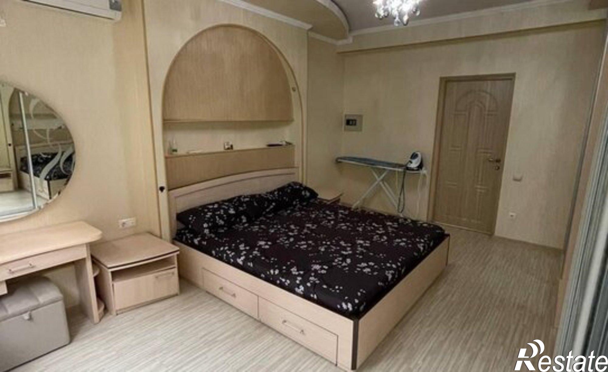 Купить квартиру за 20 200 000 рублей на ул Просвещения, 125