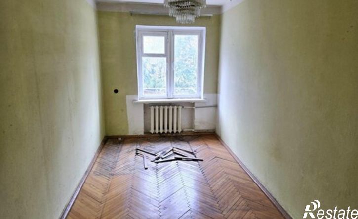 2-комн квартира ул Конституции СССР, 10/1,  д. 10/1