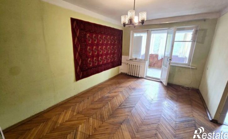 2-комн квартира ул Конституции СССР, 10/1,  д. 10/1