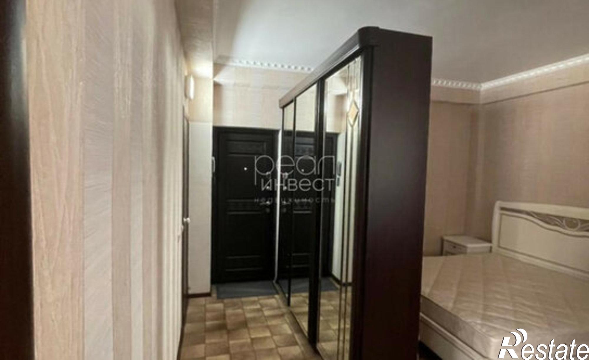 Купить квартиру за 8 000 000 рублей на Клубничная улица, 48