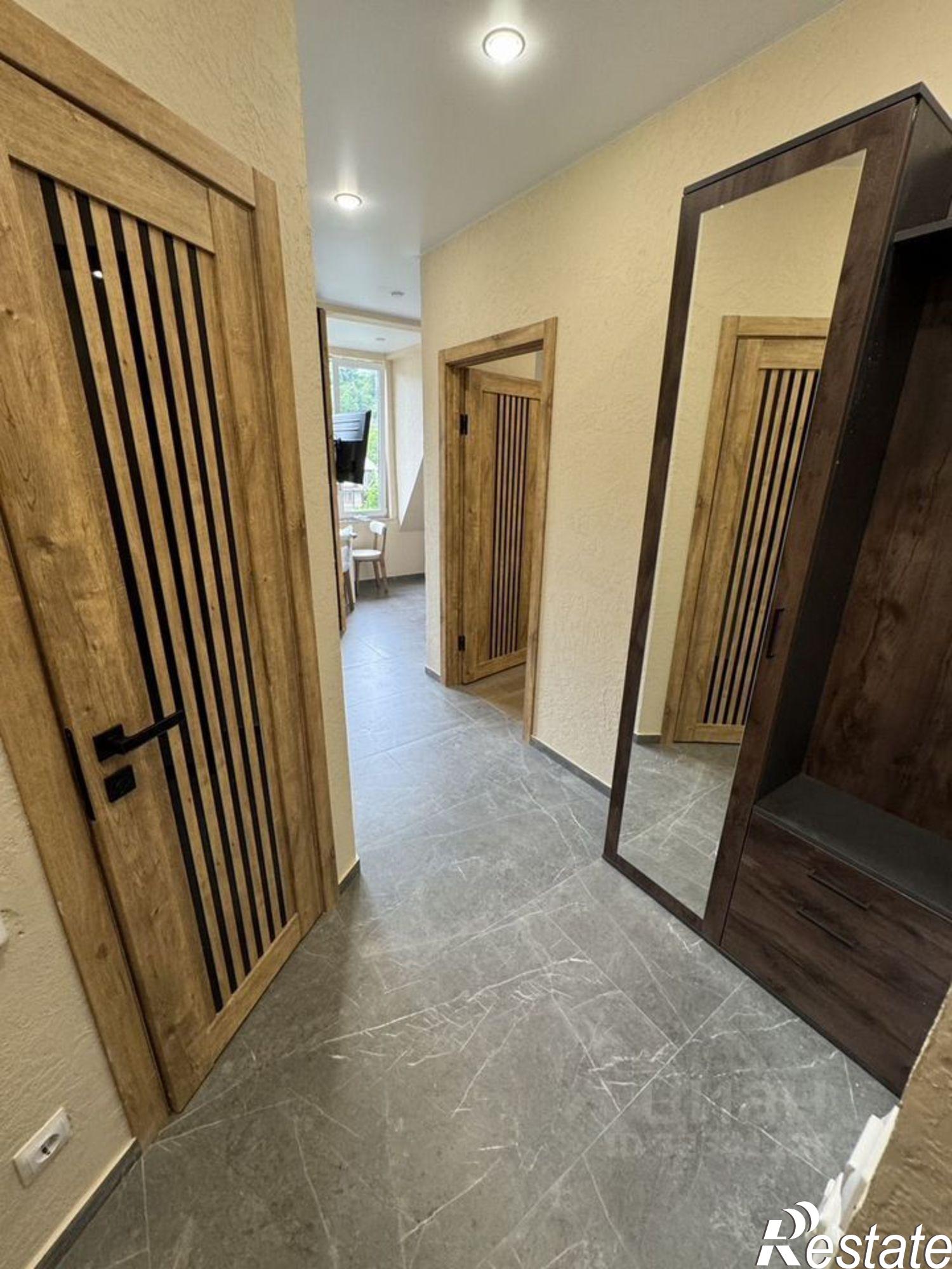 Сдать квартиру за 40 000 рублей на Прямая улица, 14