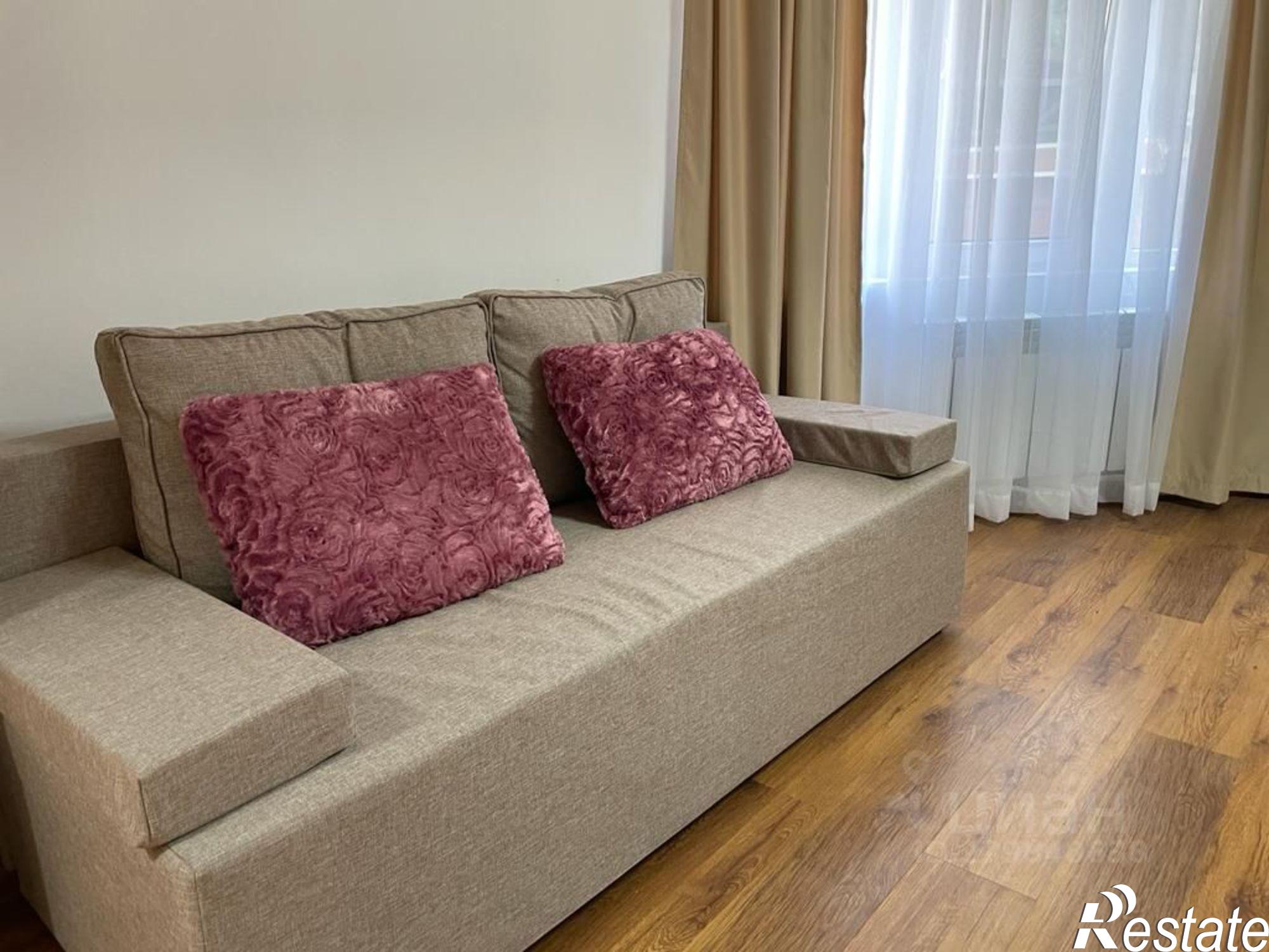 Сдать квартиру за 40 000 рублей на Малая улица, 2Б