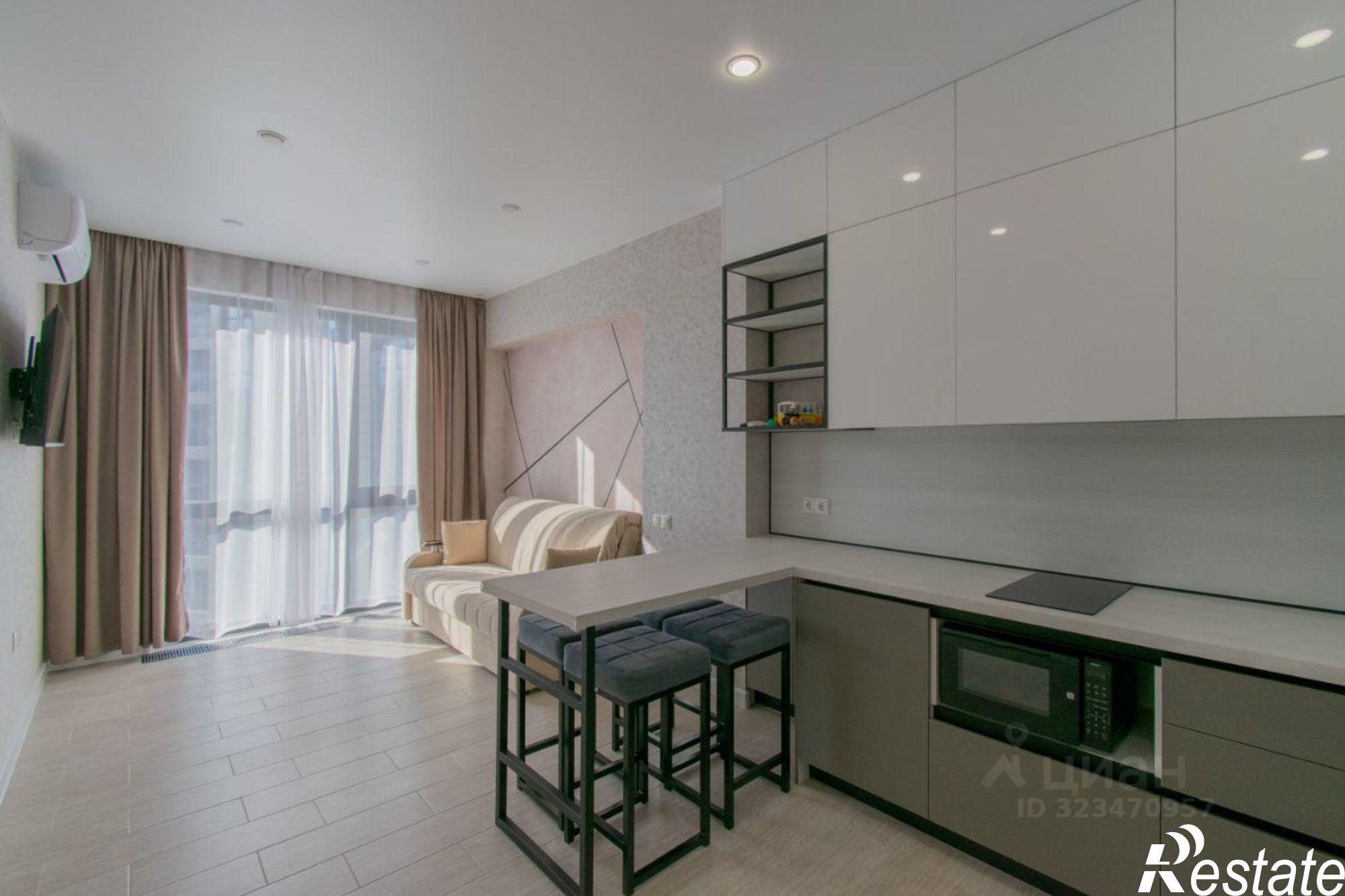 Сдать квартиру за 70 000 рублей на переулок Горького, 24