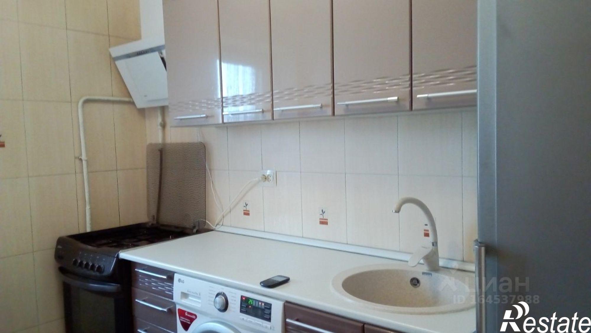 Сдать квартиру за 80 000 рублей на улица Войкова, 33