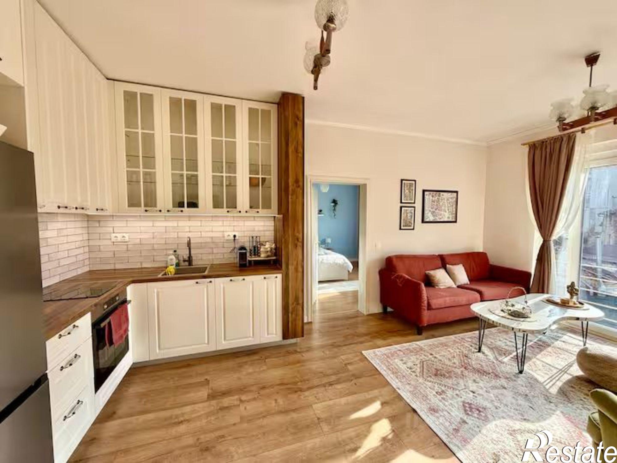 Купить квартиру за 16 600 000 рублей на Учительская улица, 9