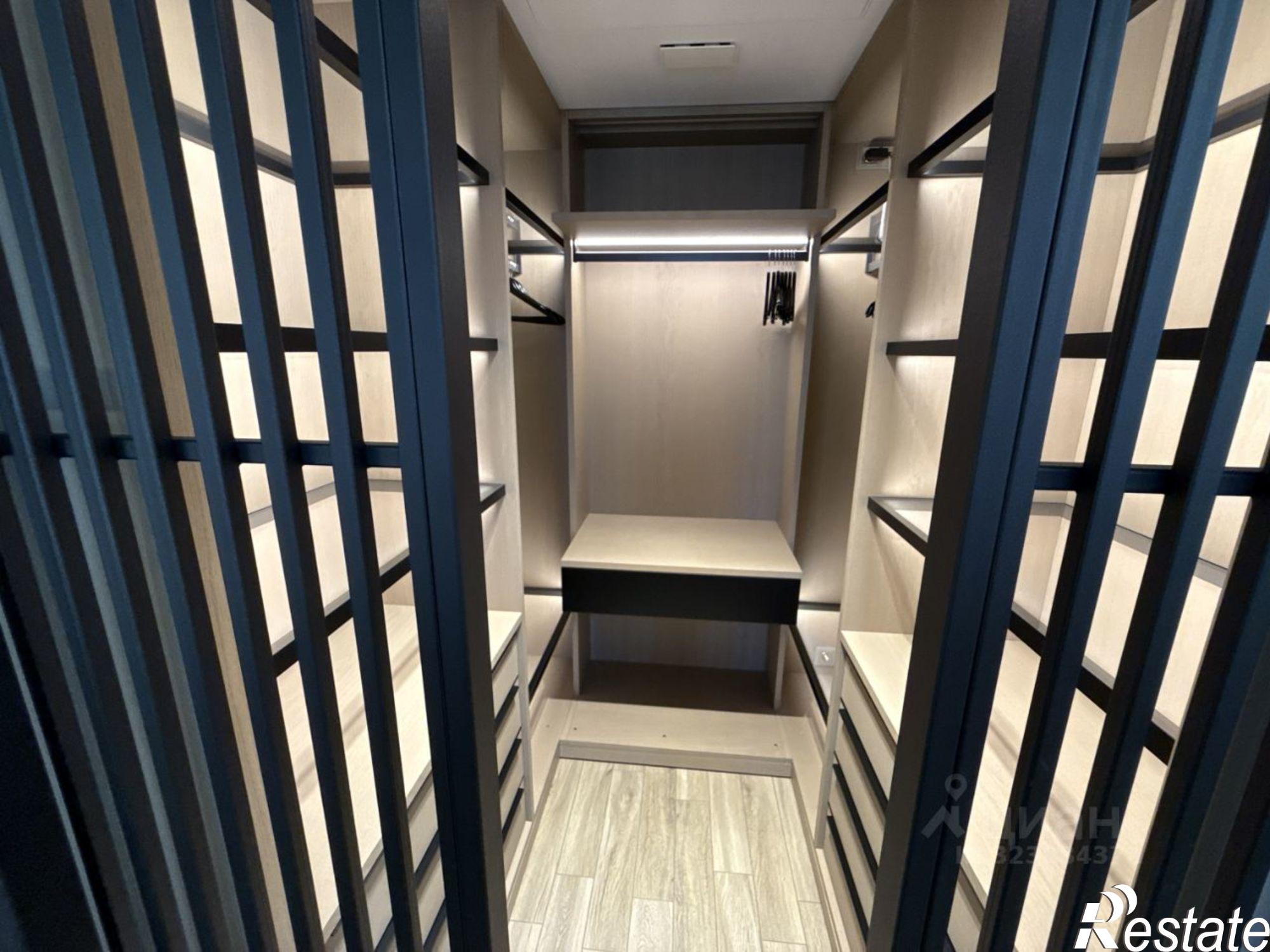 Купить квартиру за 41 400 000 рублей на ул Турчинского, 21