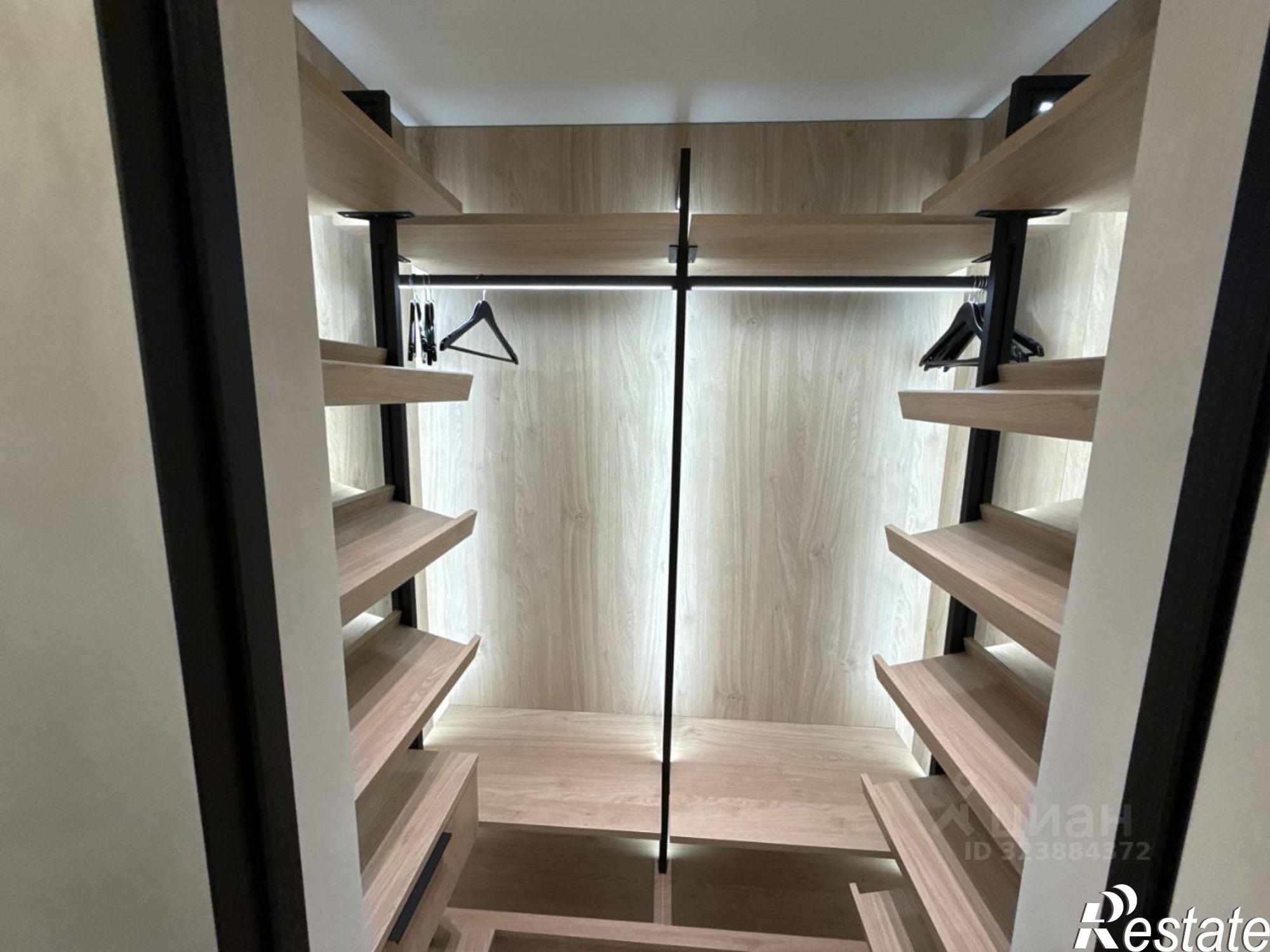 Купить квартиру за 41 400 000 рублей на ул Турчинского, 21